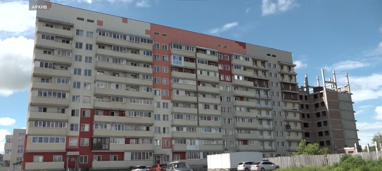 Администрация Бийска вновь выставила на торги недостроенную многоэтажку на Митрофанова